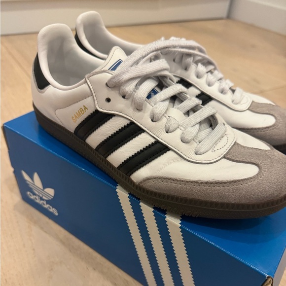 adidas Shoes - Adidas Samba (7.5W)